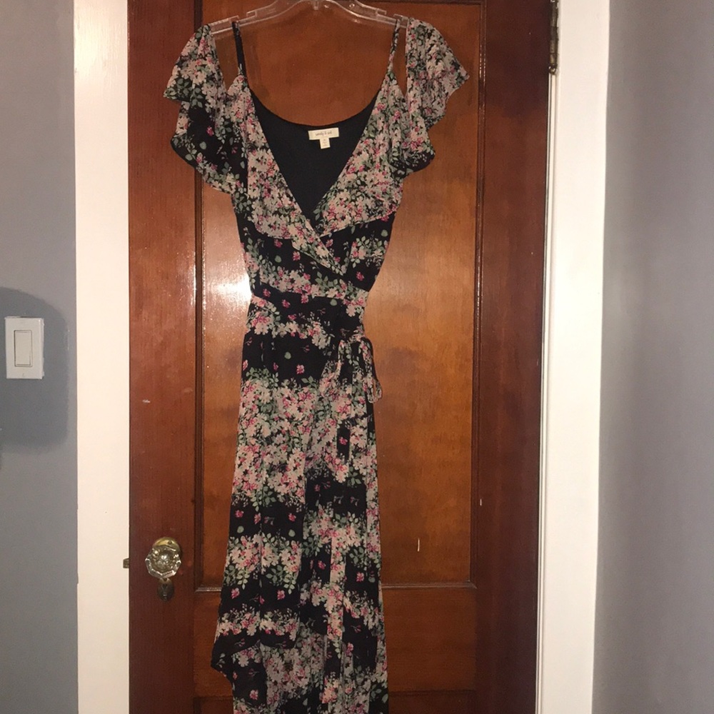 Black Floral Print Maxi Dress